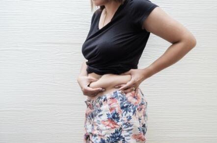 刨腹产后怎样恢复身材瘦掉肚子上赘肉针对产后肥胖科学减脂是关键