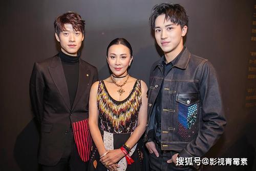 北京卫视跨年晚会节目:腾格尔和张韶涵合唱,张靓颖和周笔畅同台_韩红