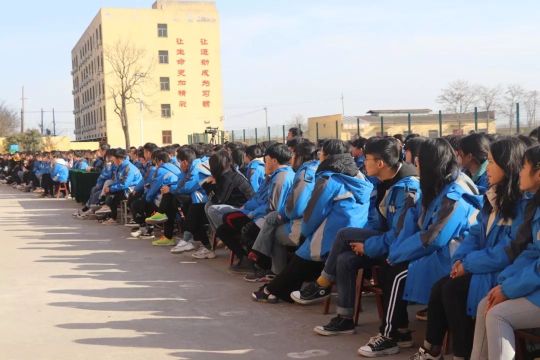 飞扬青春绽放梦想雨金中学隆重举行2020年庆元旦文艺汇演