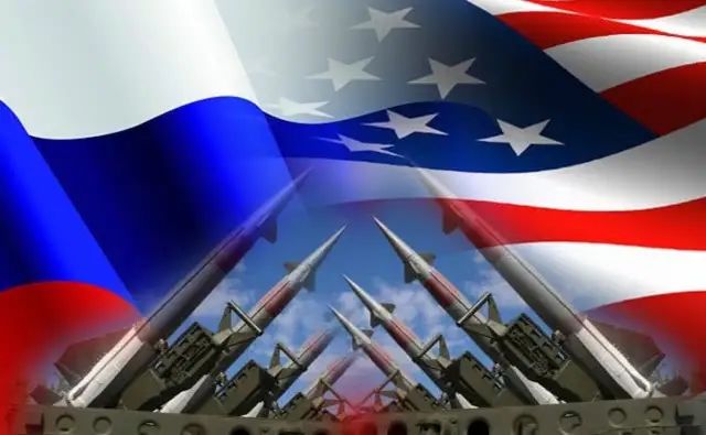 原创俄美在叙爆发正面冲突!库尔德人当街围攻美军,俄军火速加入战场