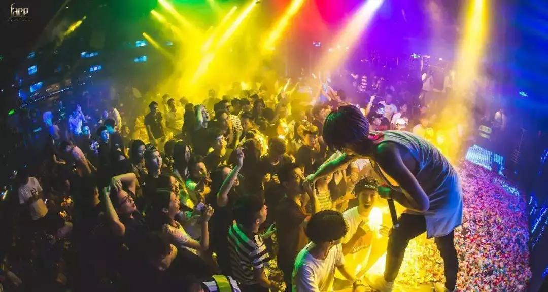 何以解忧,唯有蹦迪