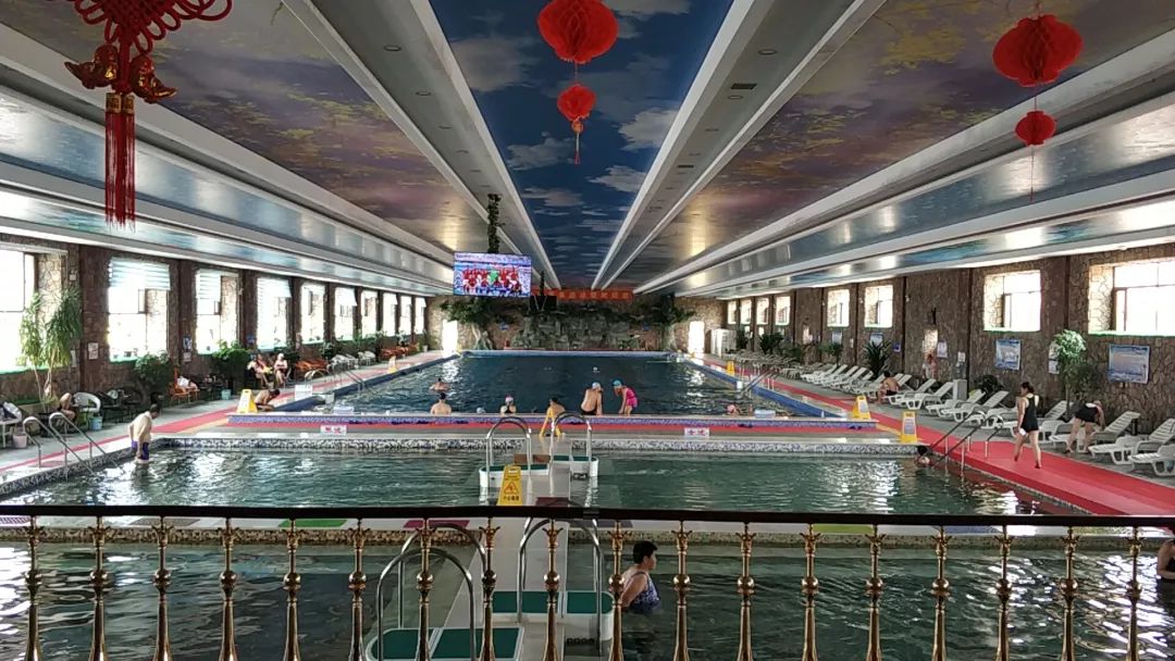 科尔沁区莫力庙世源温泉度假疗养康复中心位于通开线28公里处莫力庙东