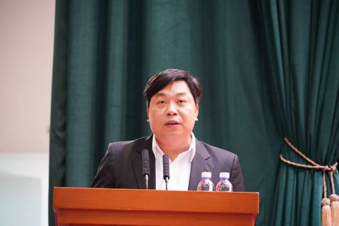 伦教街道党工委书记卢德全:将全力打好打赢"四大攻坚战".