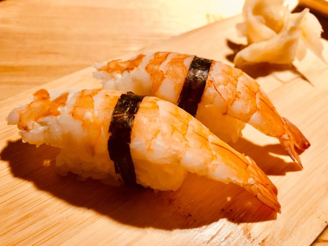 128元抢【枫月日料】套餐,三文鱼 北极贝 西鲮鱼 甜虾 鹅肝 …19样单