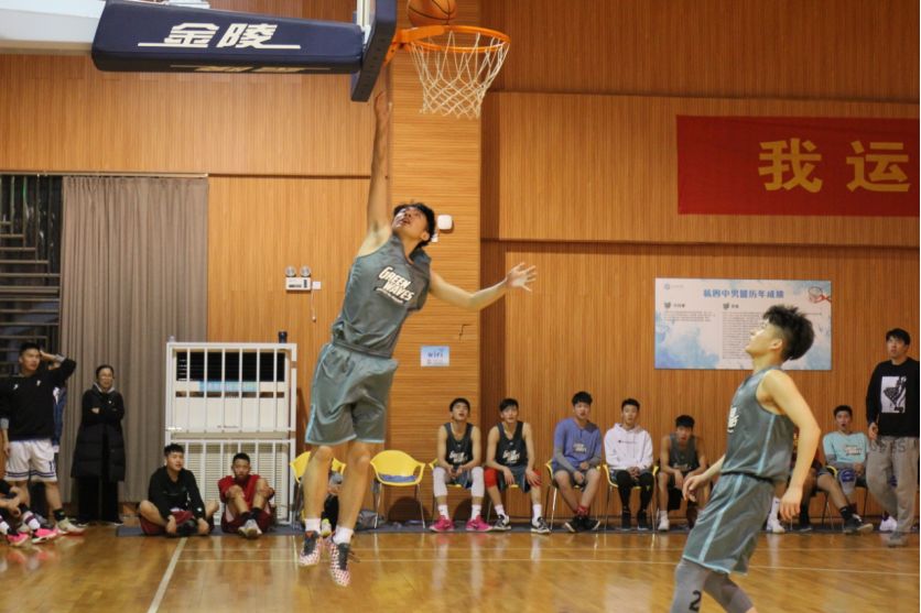 首日比分看板30日下午第一轮杭州四中vs瓯海中学68:58云和中学v