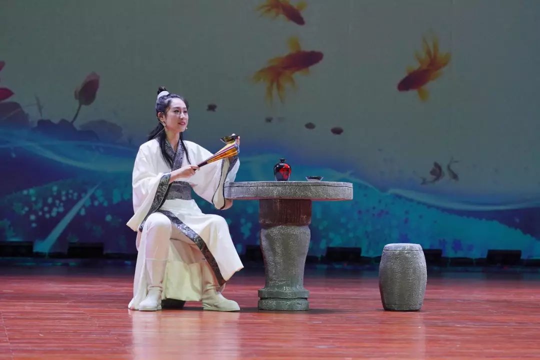 新年诗会以诗言志不负韶华共同迎接2020年的到来