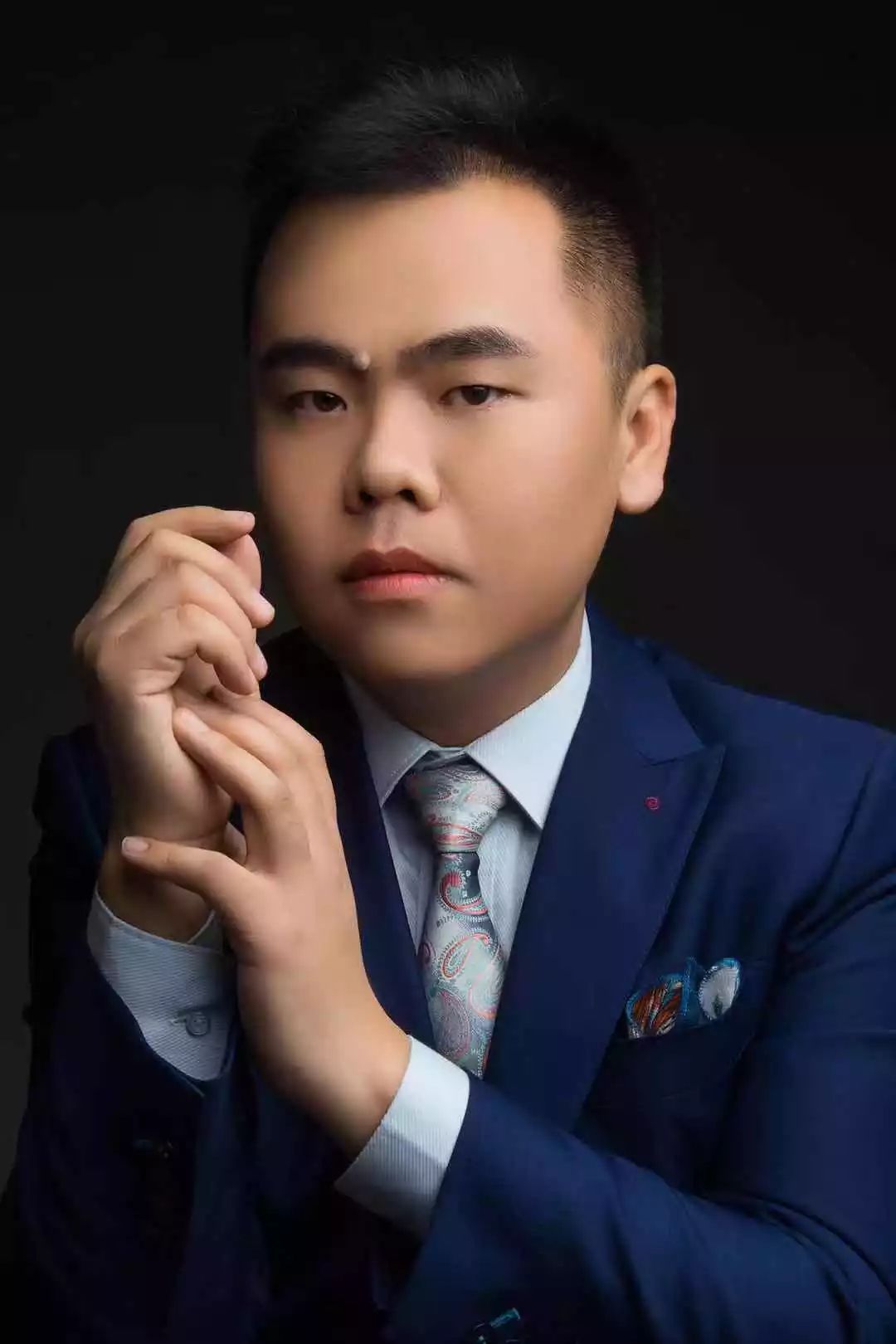 十佳主持人 张尧