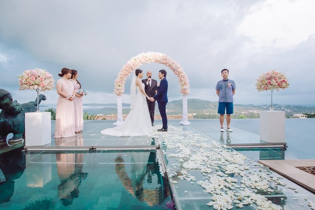 苏梅岛婚礼极致梦幻水台婚礼场地合集