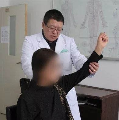 一位特殊的专家--敦化市中医院针灸推拿康复专家韩广顺