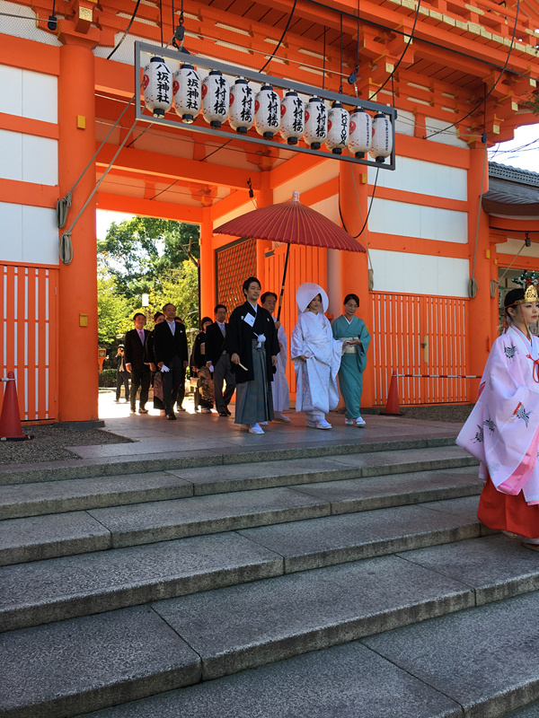 日本神前式婚礼服装图片