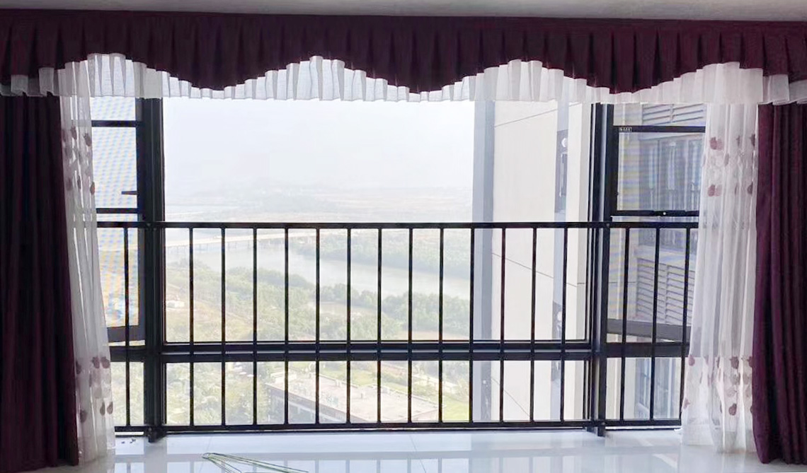 敏姐家也是新房,防护栏也是房子自带的,但由于物业规