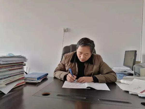 盟员风采傅新民敏于思辨成于方略