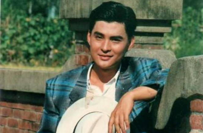 里饰演的多情子,《多情剑客无情剑》里的心鉴大师,《楚留香》里的半天