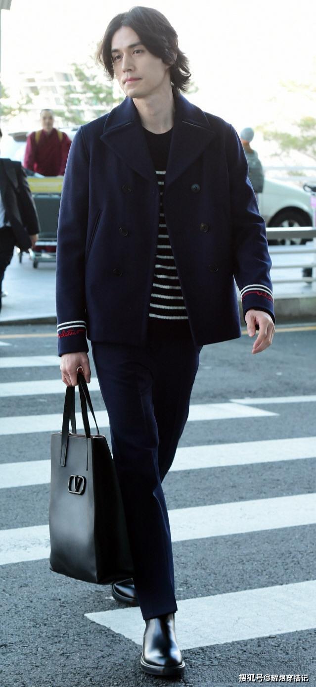 原创38岁李栋旭长在了所有人的审美上