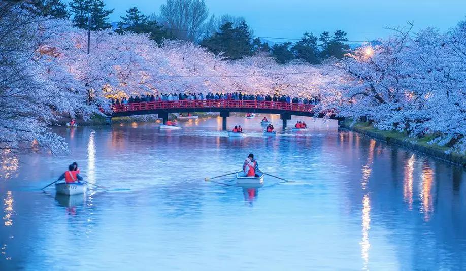 在日本,有一个隐秘而小众的旅行地,,有着别具一格的日本风情_青森