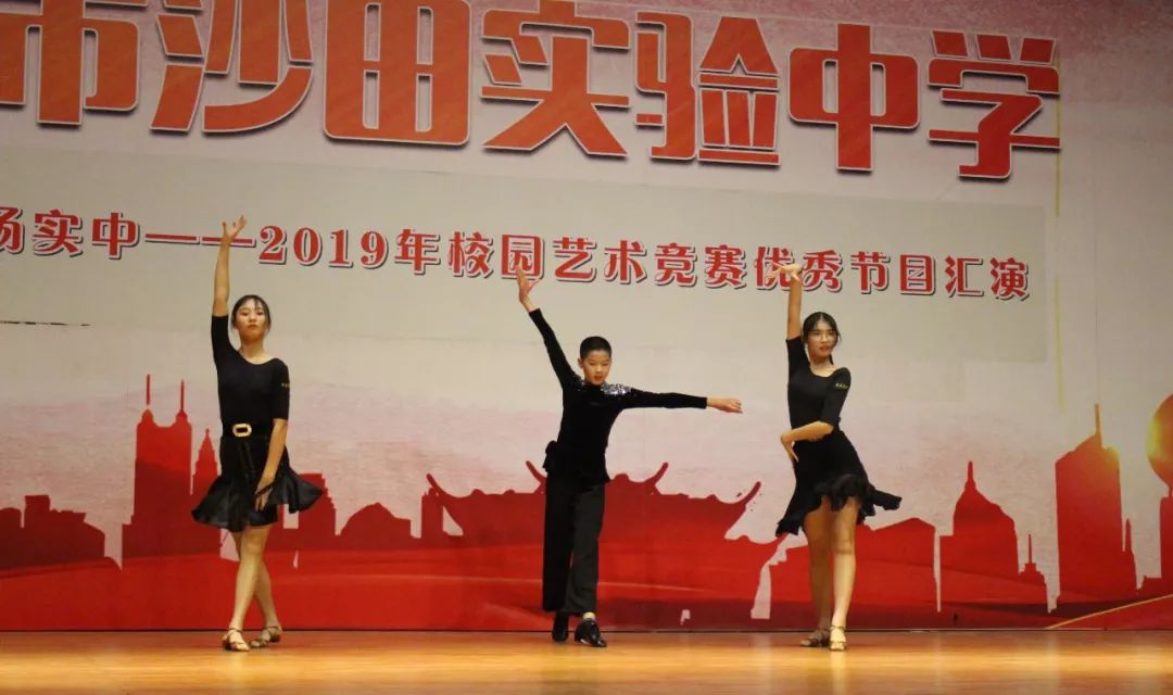 西藏林芝八一中学16名师生到沙田实验中学研学交流!