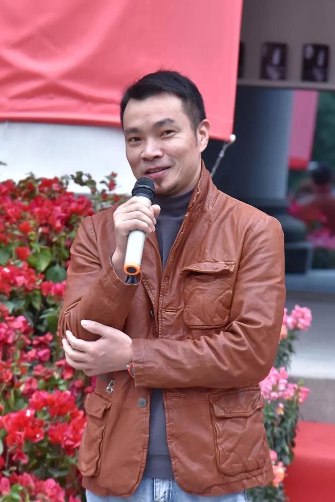 福建本地艺术家代表任宏伟发言