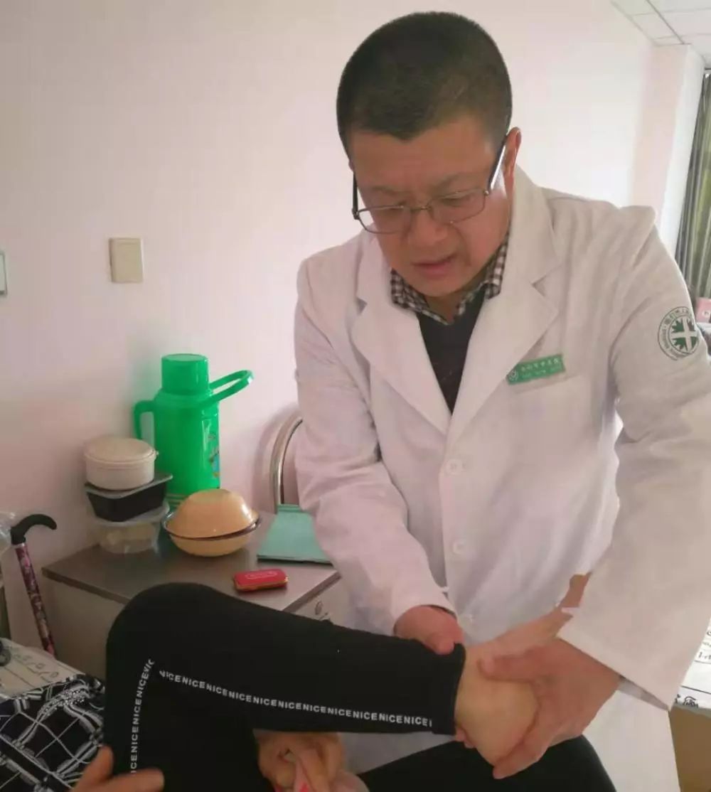 一位特殊的专家敦化市中医院针灸推拿康复专家韩广顺