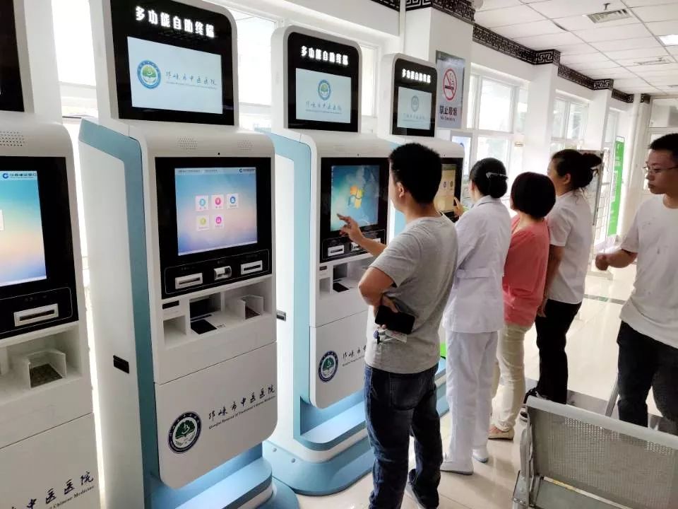 共享轮椅首次现身邛崃这家医院1小时内可免费使用
