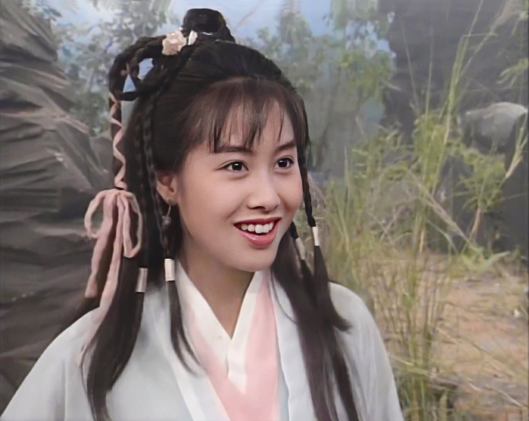 看了黄蓉的朋友圈才知道:嫁对了人,到底有多爽?