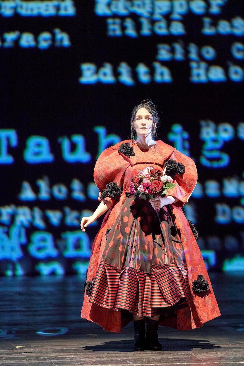 戏服设计丨川久保玲首次执导舞台剧 Orlando 服装造型设计 歌剧