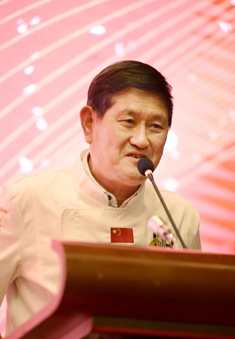 我们把2019年的精彩瞬间呈现给大家,迎接2020年!_先生