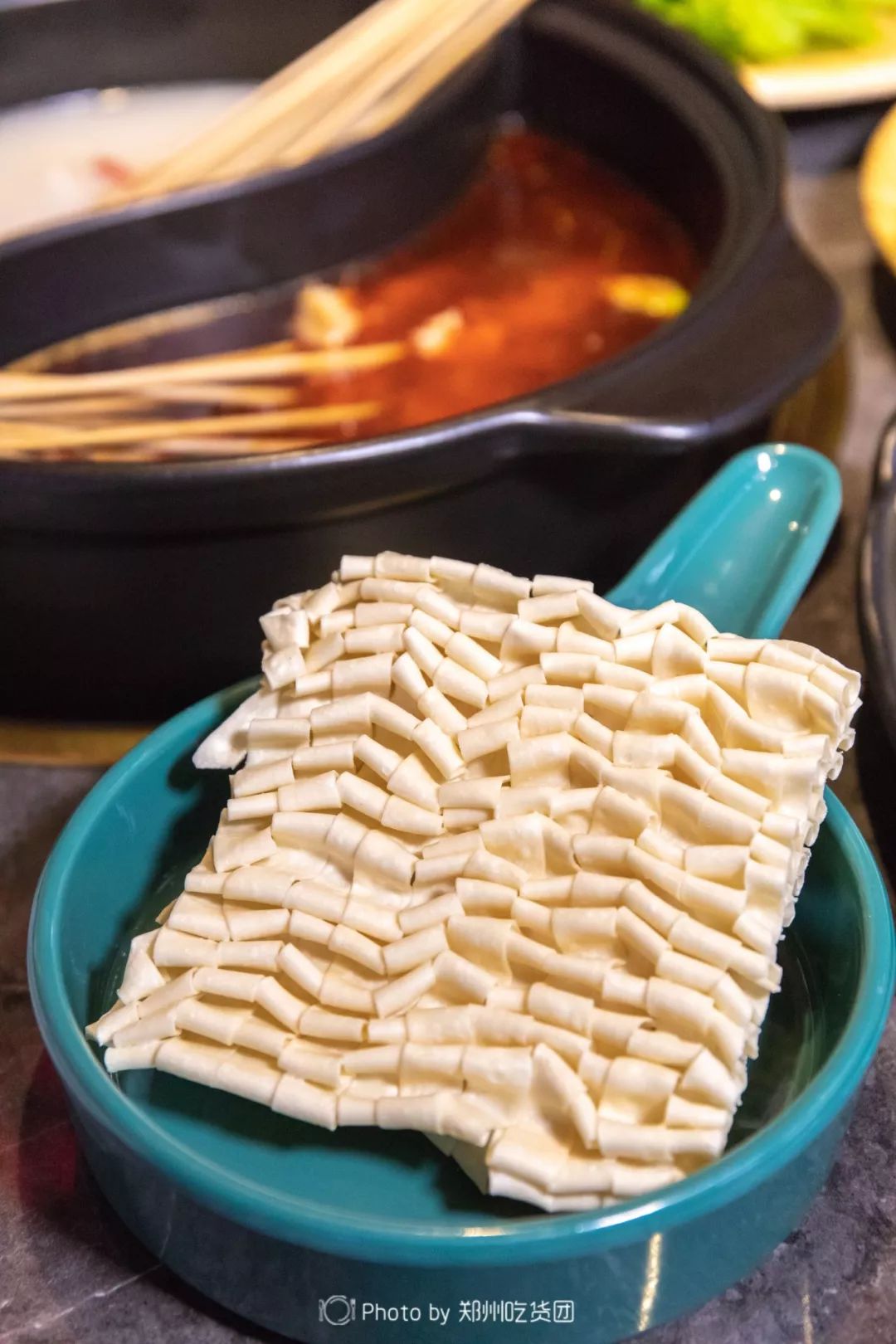 爱吃面食的小伙伴,一定要来份鱼肠面,面条香滑细嫩,可得劲!