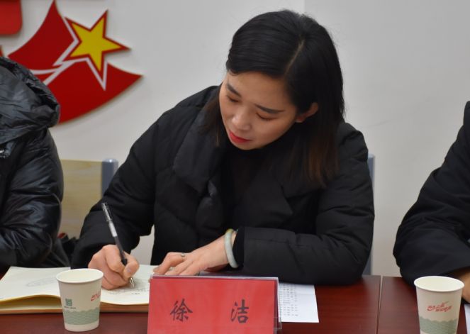 临汾市尧都区两级团委召开共青团与人大代表政协委员面对面座谈会
