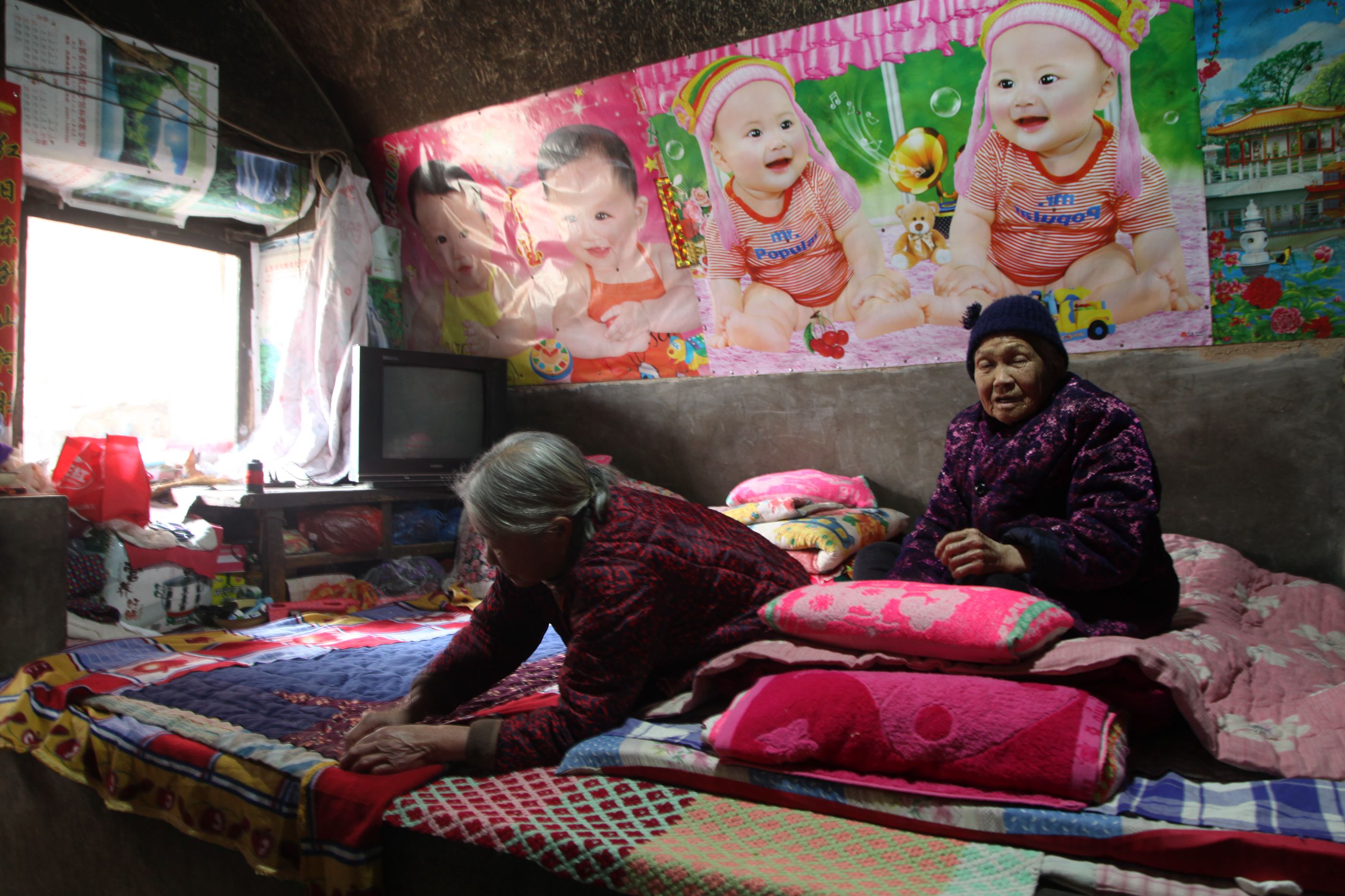 原创农村9旬老人4.6万元八仙桌,被人借走一去不复还,咋回事