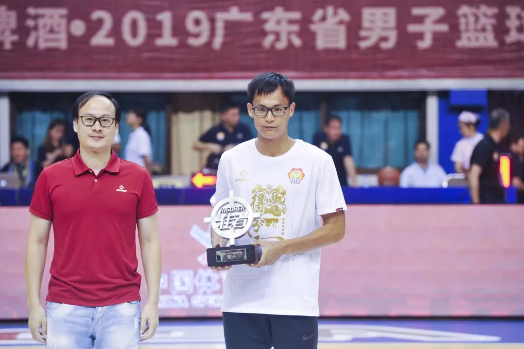 升级,继去年吕志明,彭炽昌外再诞生两名"千分先生"——顺德队丘韶华