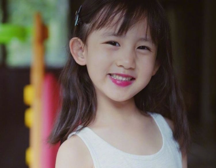 黄磊晒黄少艾做的拍黄瓜,看到成品后,确定这真是5岁孩子做的?_女儿