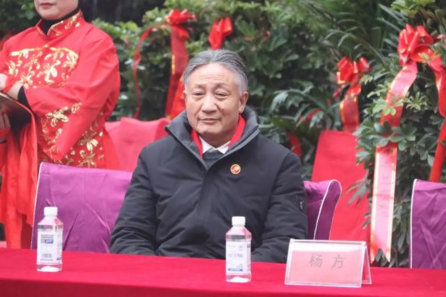 鄂州首家公益食堂开张副市长程少云出席揭牌仪式