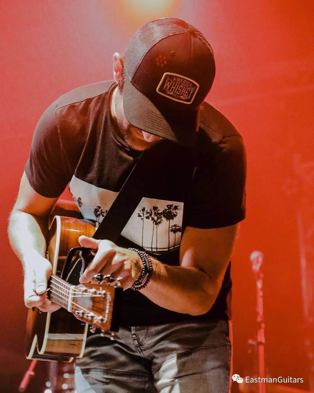 通过简单替换丰富和弦进行的色彩