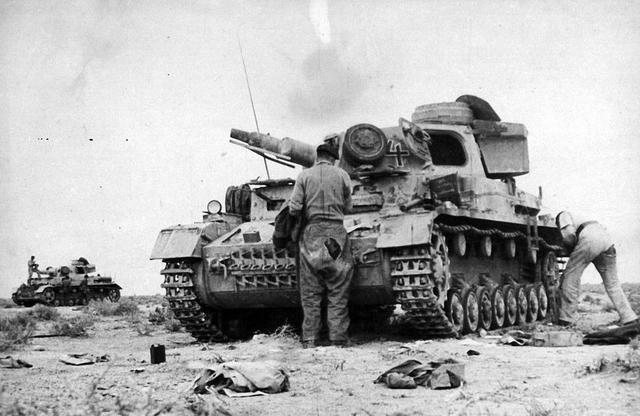 1944年卡昂战役汉斯希格尔上尉与他的王牌第8连一举击毁37辆坦克