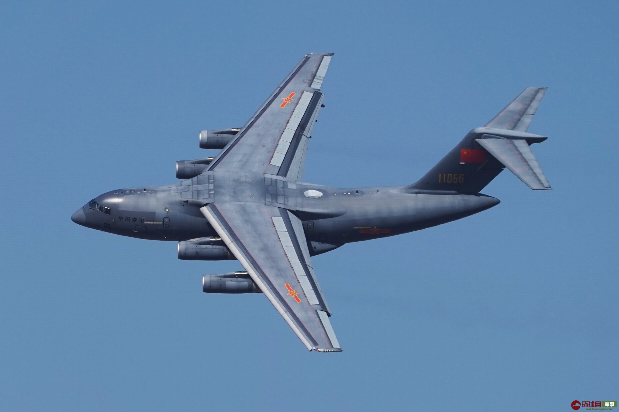 2020年第一天来看解放军三款"20"战机高清美图