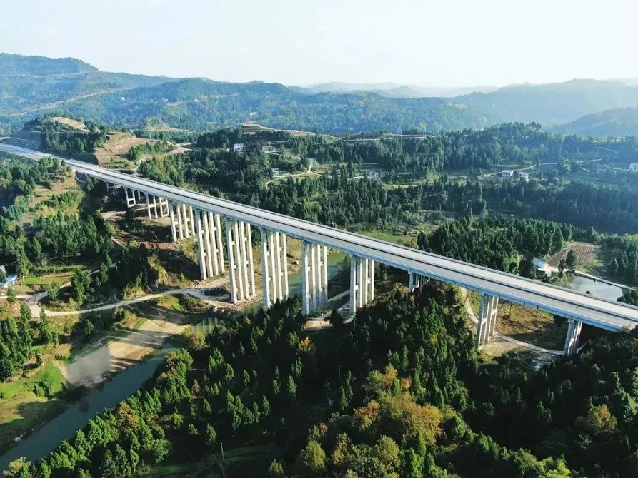 最新营达高速新店枢纽互通至巴河特大桥达通车条件