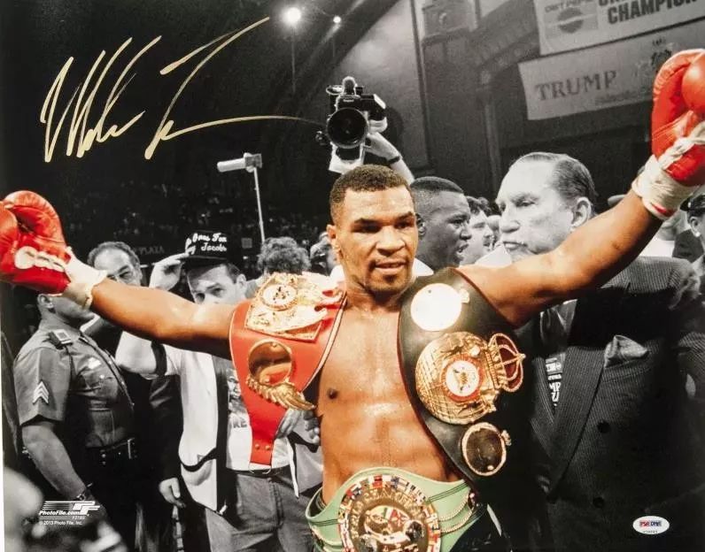 在上世纪的整个拳坛含金量很高,很多人都可以成为拳击手,但泰森毕竟