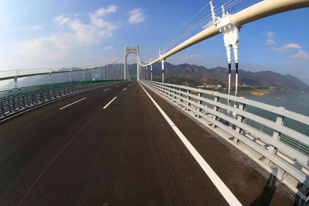 汕湛高速清云段开始通车!新兴车岗有出入口.