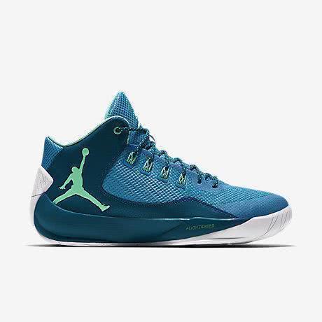 水泥地杀手!耐磨性最好实战篮球鞋推荐!