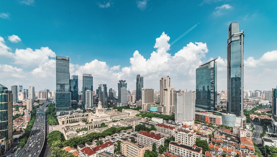 只争朝夕不负韶华浦东绝美日出大片迎接2020