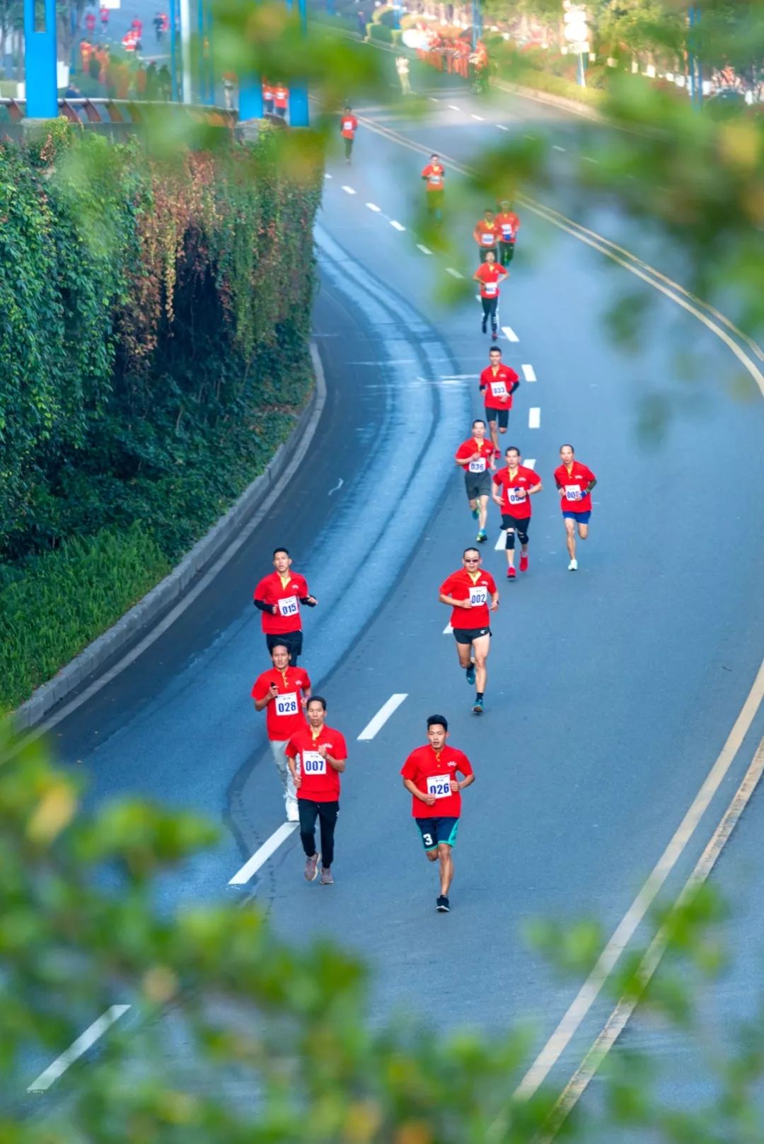 2020奔跑前进!攀枝花市第四十六届元旦越野赛开跑