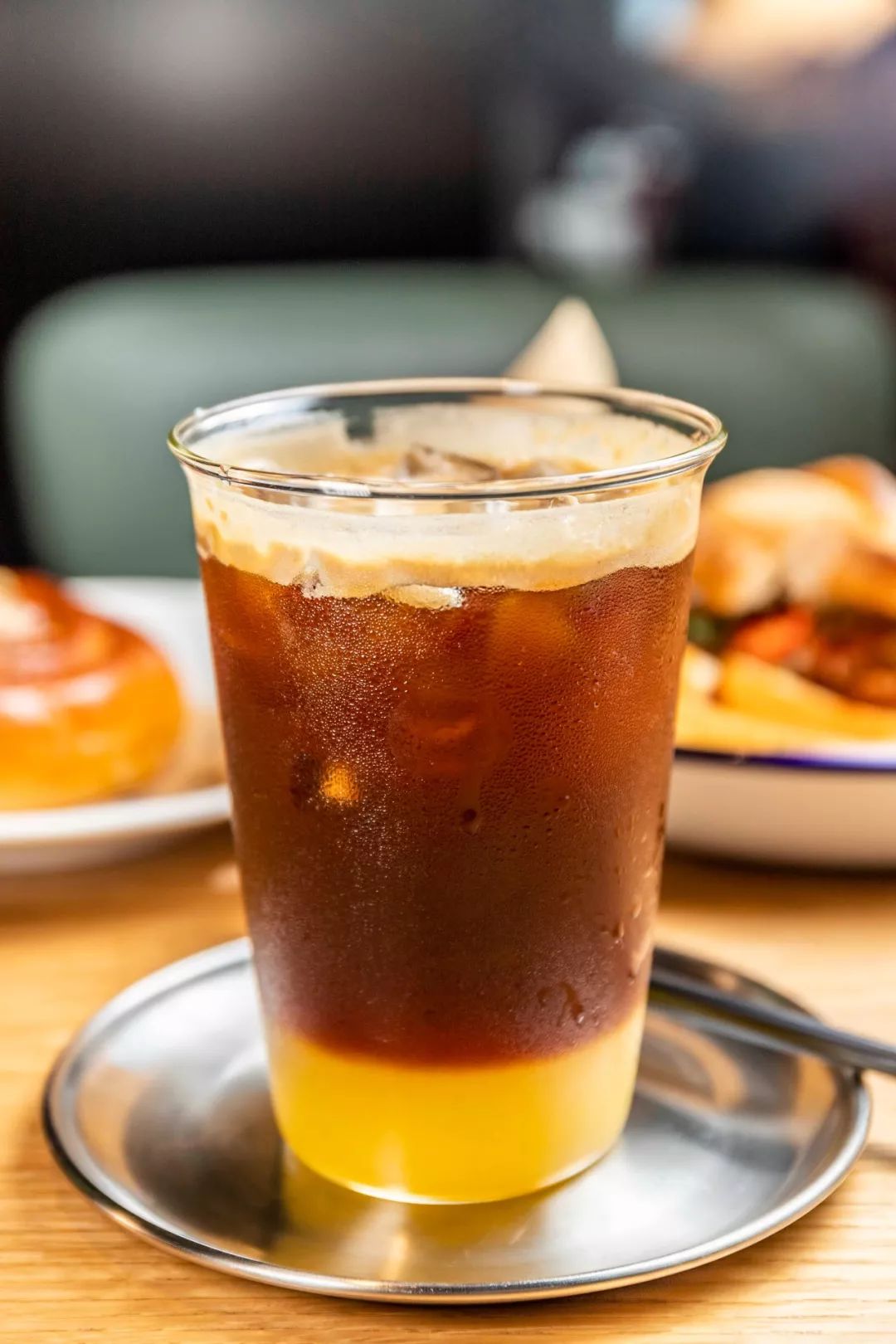 厦门岛内的「私厨西餐厅」,270°阳光玻璃屋 美式风情,连工作日中午都