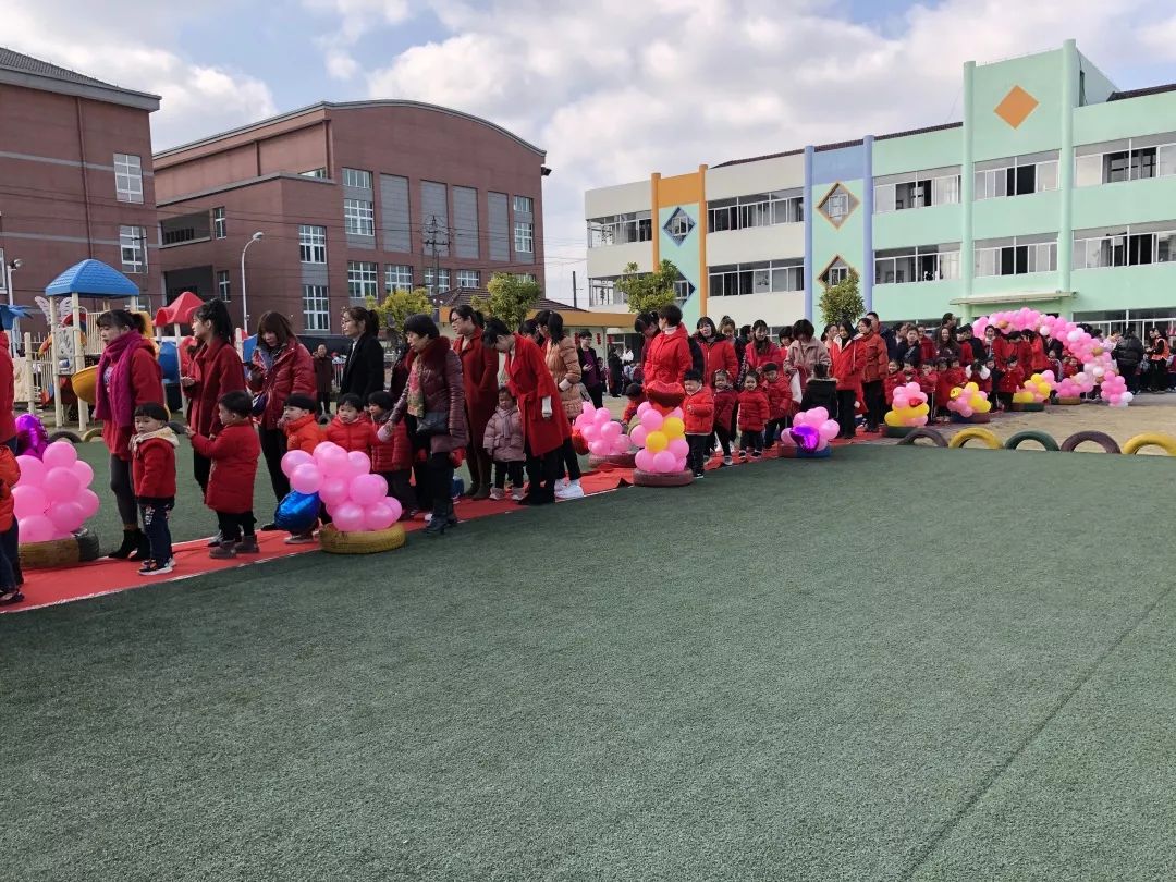 我的眼里纸有你横河镇中心幼儿园冬之乐剪纸节活动