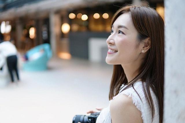 tvb《爱回家》女艺人未获续约宣布离巢 参演新剧在热播_周梓盈