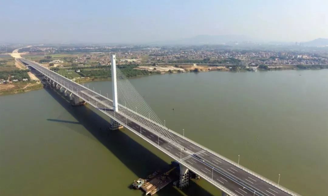 限高25米龙溪企石跨江东平大桥正式通车