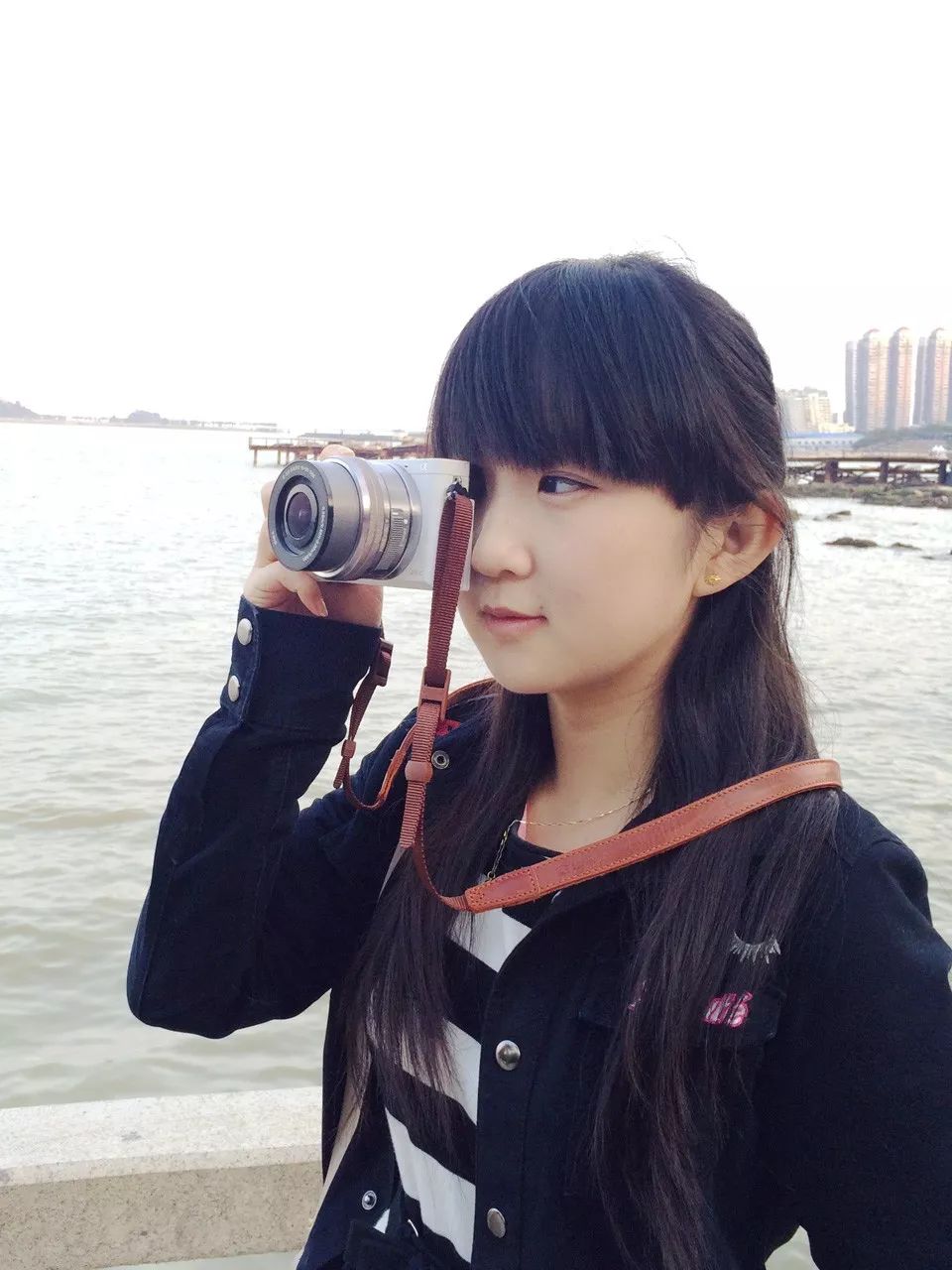 妹子性格活泼萌妹子