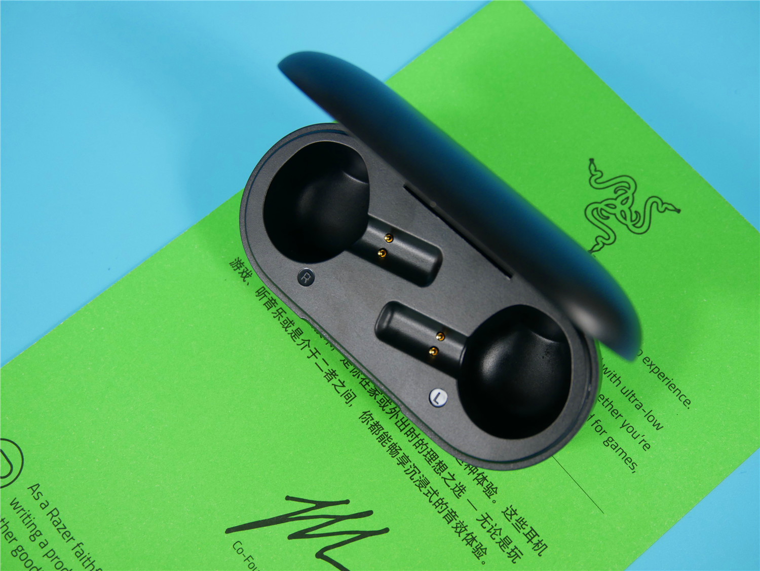 送你的自由要不要雷蛇战锤狂鲨真无线蓝牙耳机