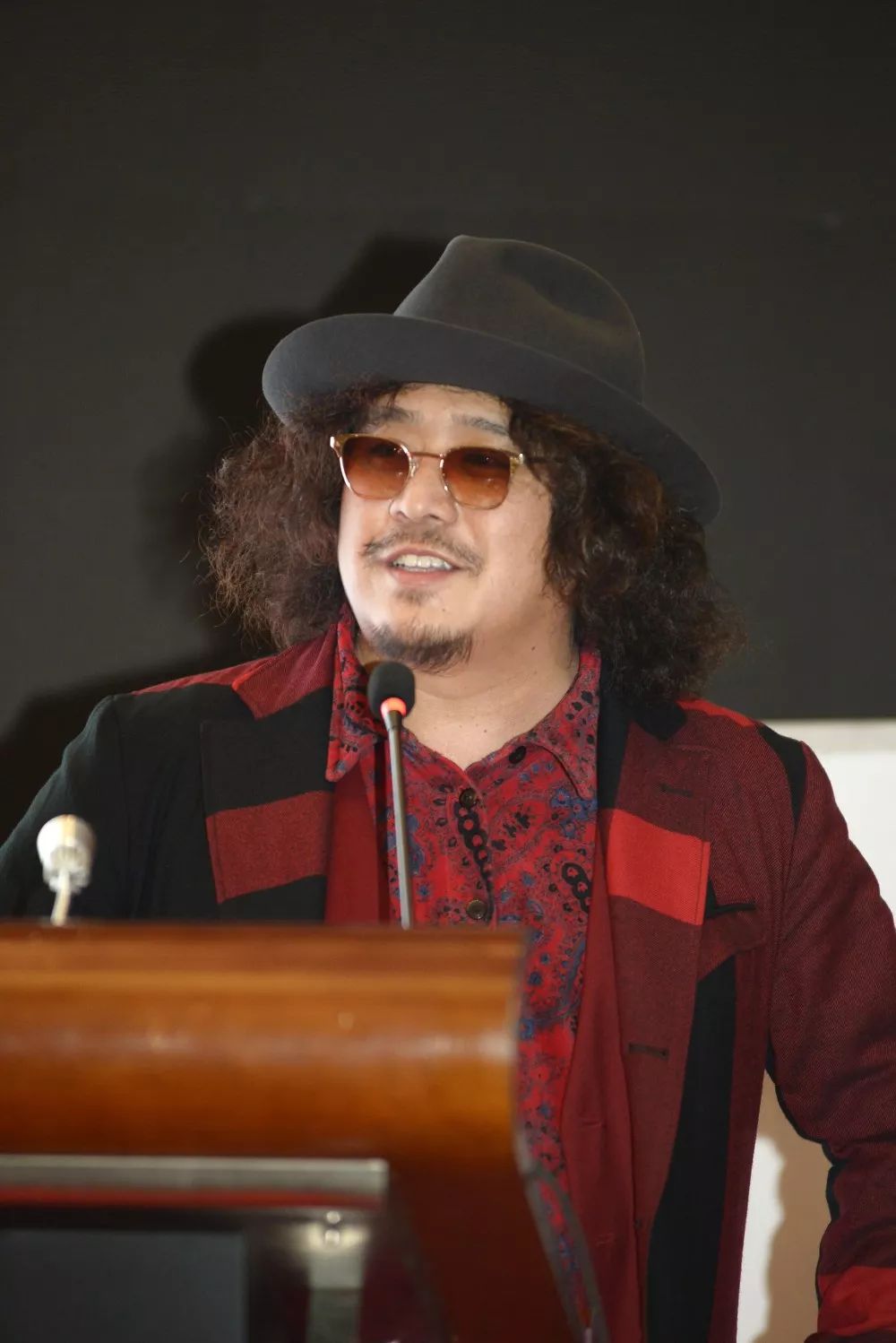 公司鼎力赞助可颂公司总经理陈广欢先生青岛可颂食品有限公司鼎力赞助