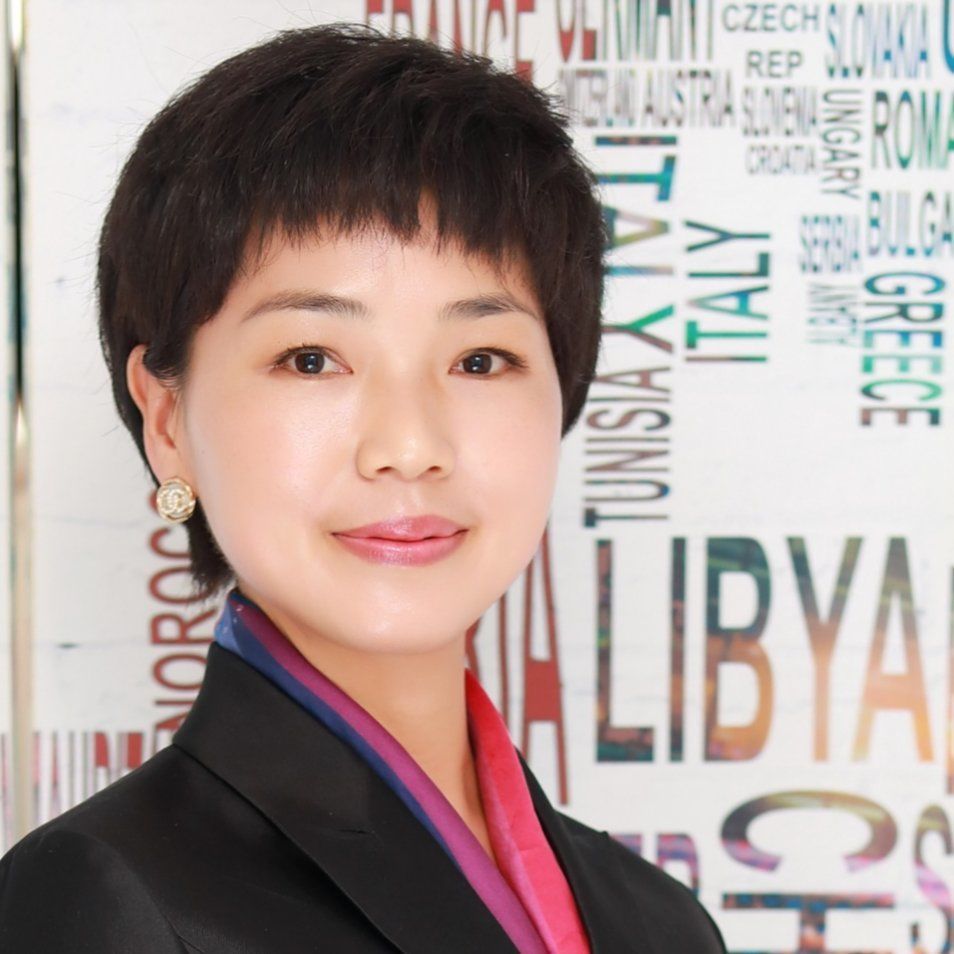 王馨梅人生旅途中,大家都在忙着认识各种人,以为这是在丰富生命.