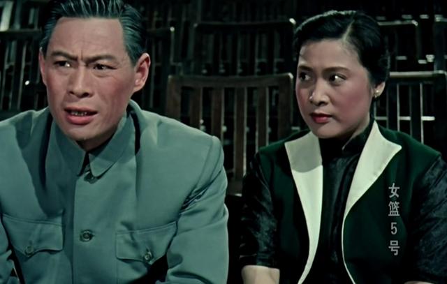 《牧马人》37年后再走红,导演谢晋已去世,片中演员怎么样了呢?